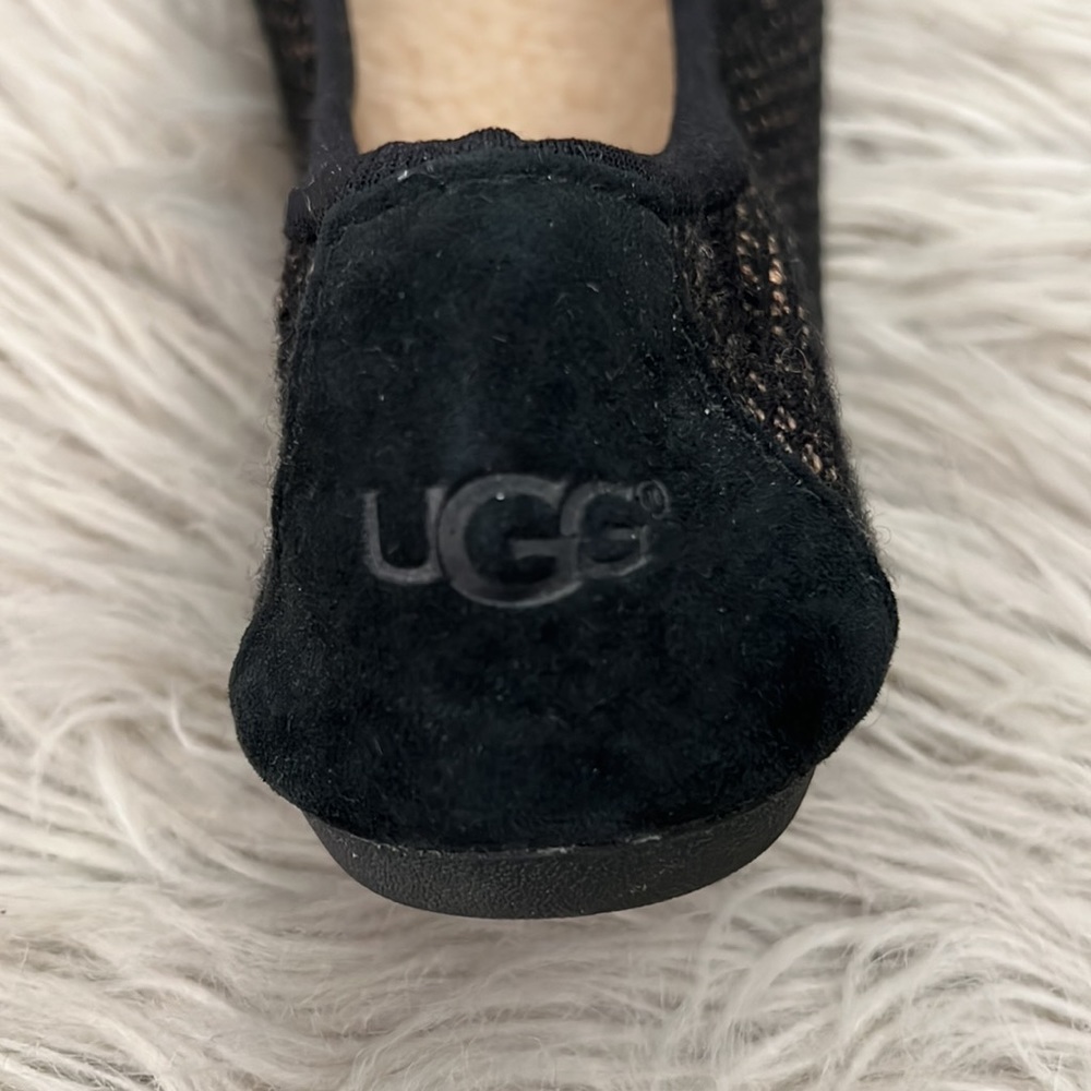 Ugg Flats - image 4